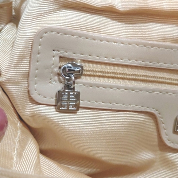 BOYATU Leather Backpack Cream Pebbled Leather Travel Bag main image 13
